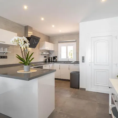 Wonderful House Just Above The Sea Nerja