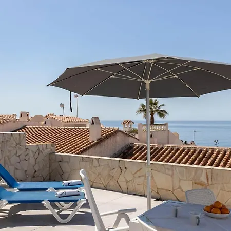 Wonderful House Just Above The Sea