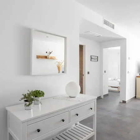 Wonderful House Just Above The Sea * נרחה