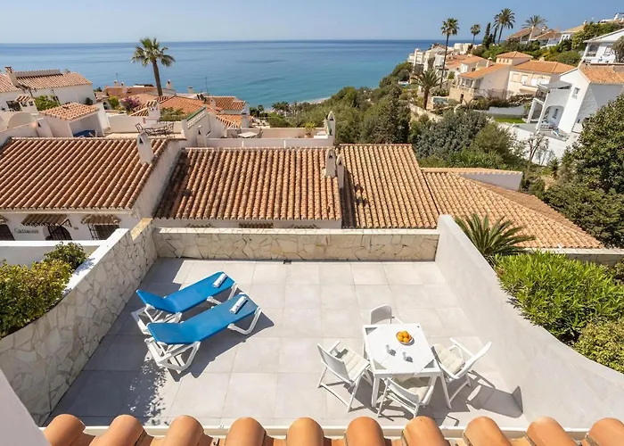 Wonderful House Just Above The Sea * נרחה