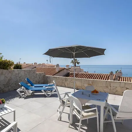 Hébergement de vacances Wonderful House Just Above The Sea *