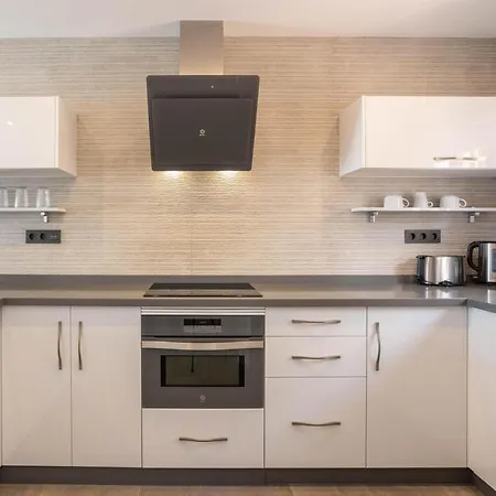 Wonderful House Just Above The Sea