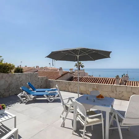 Wonderful House Just Above The Sea